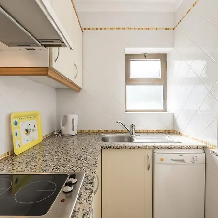 Centeanes White House Carvoeiro (Lagoa)