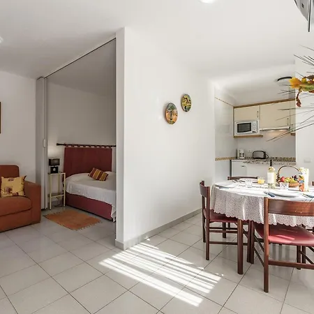 Centeanes White House Carvoeiro (Lagoa)